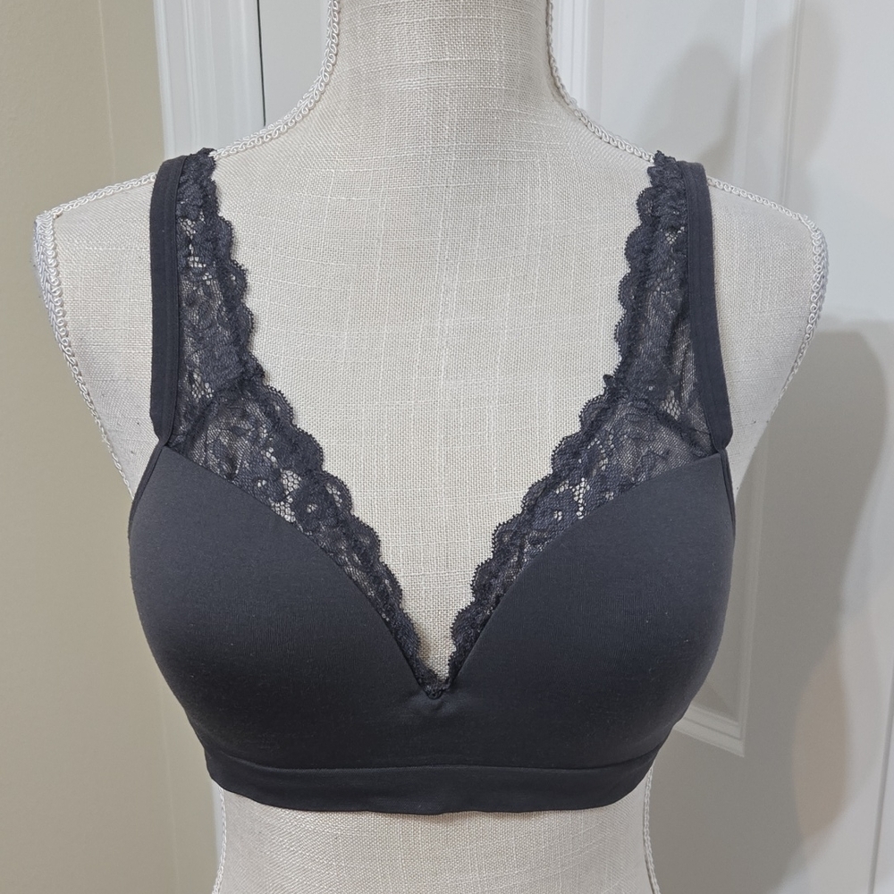 Ambrielle Gray Black Lace Detail Bra. Padded & So Comfortable Sz L